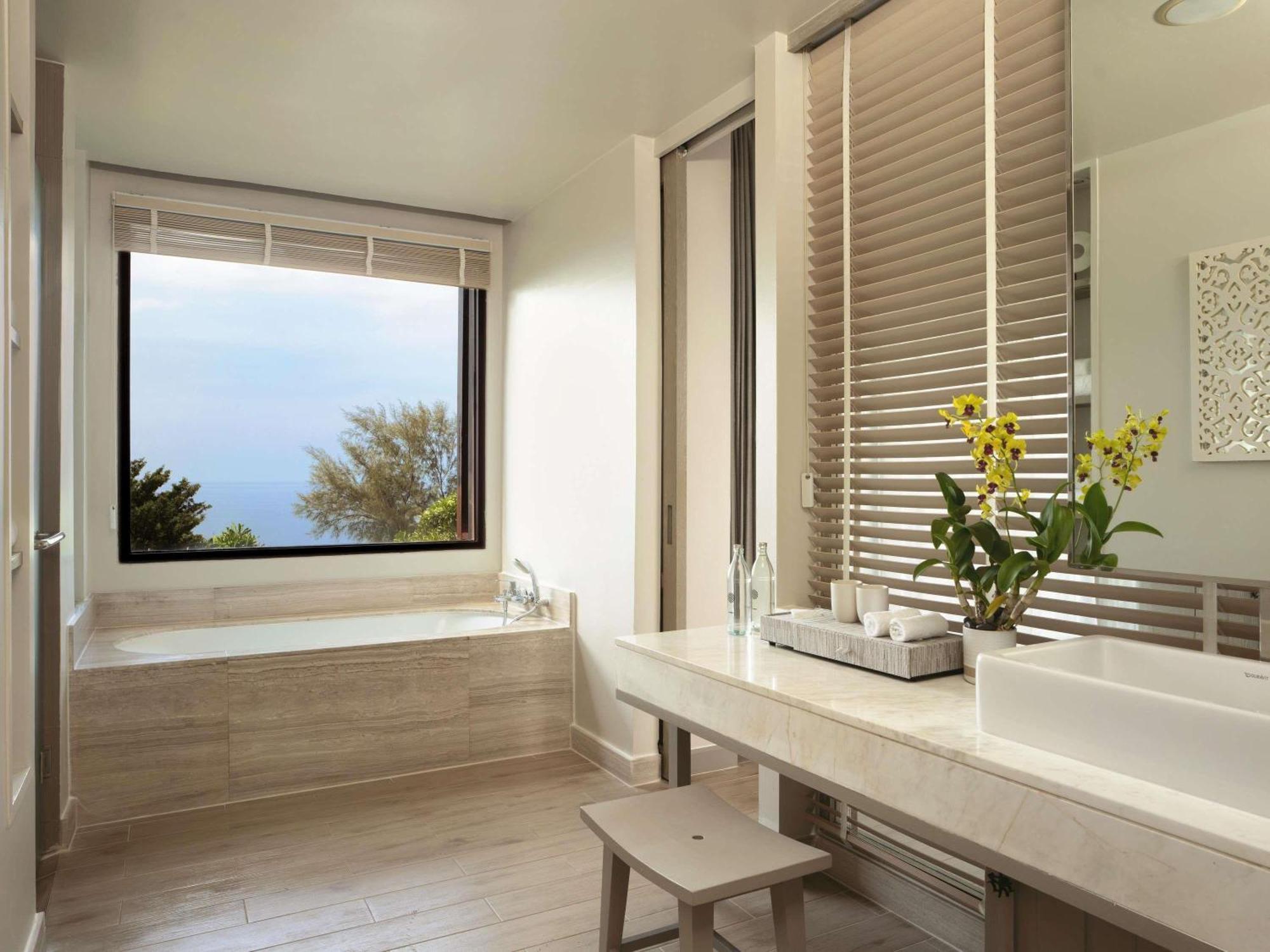 Grand Deluxe Double Ocean View